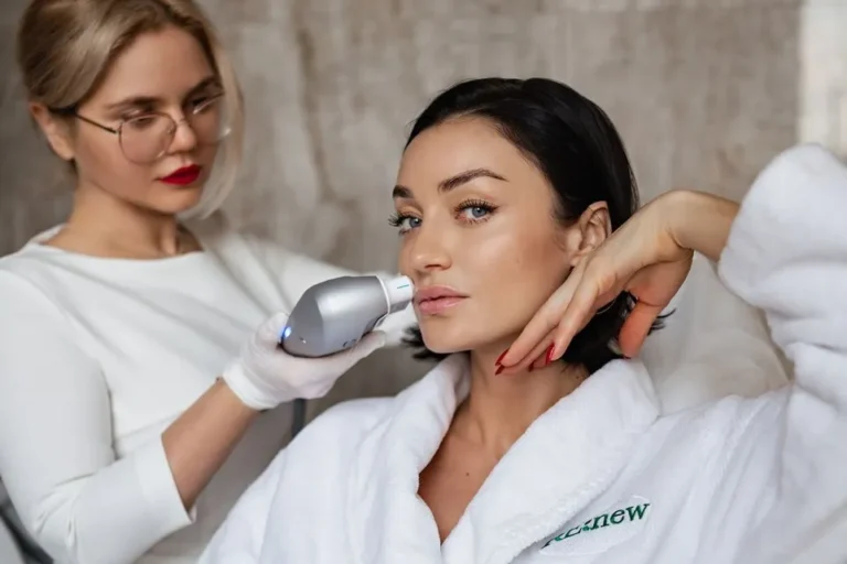 Как убрать второй подбородок: как эффективно избавиться, причины появления, хирургическая коррекция, методы косметологии