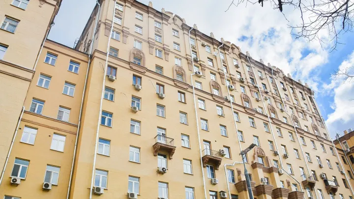 Более 20 жилых домов с пинаклями отремонтировали в Москве