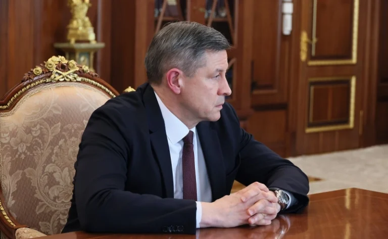 Егора Ковальчука официально представили врио главы Брянской области