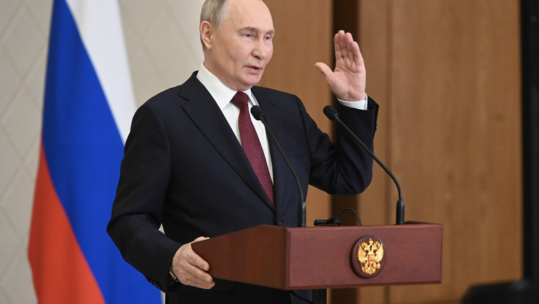Путин: Трамп «очень достойно» говорил о 9 Мая во время телефонного разговора