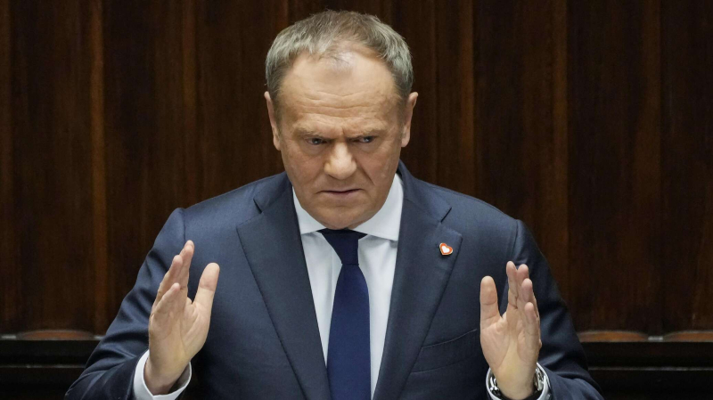 Туска просят пояснить, зачем он пугал поляков